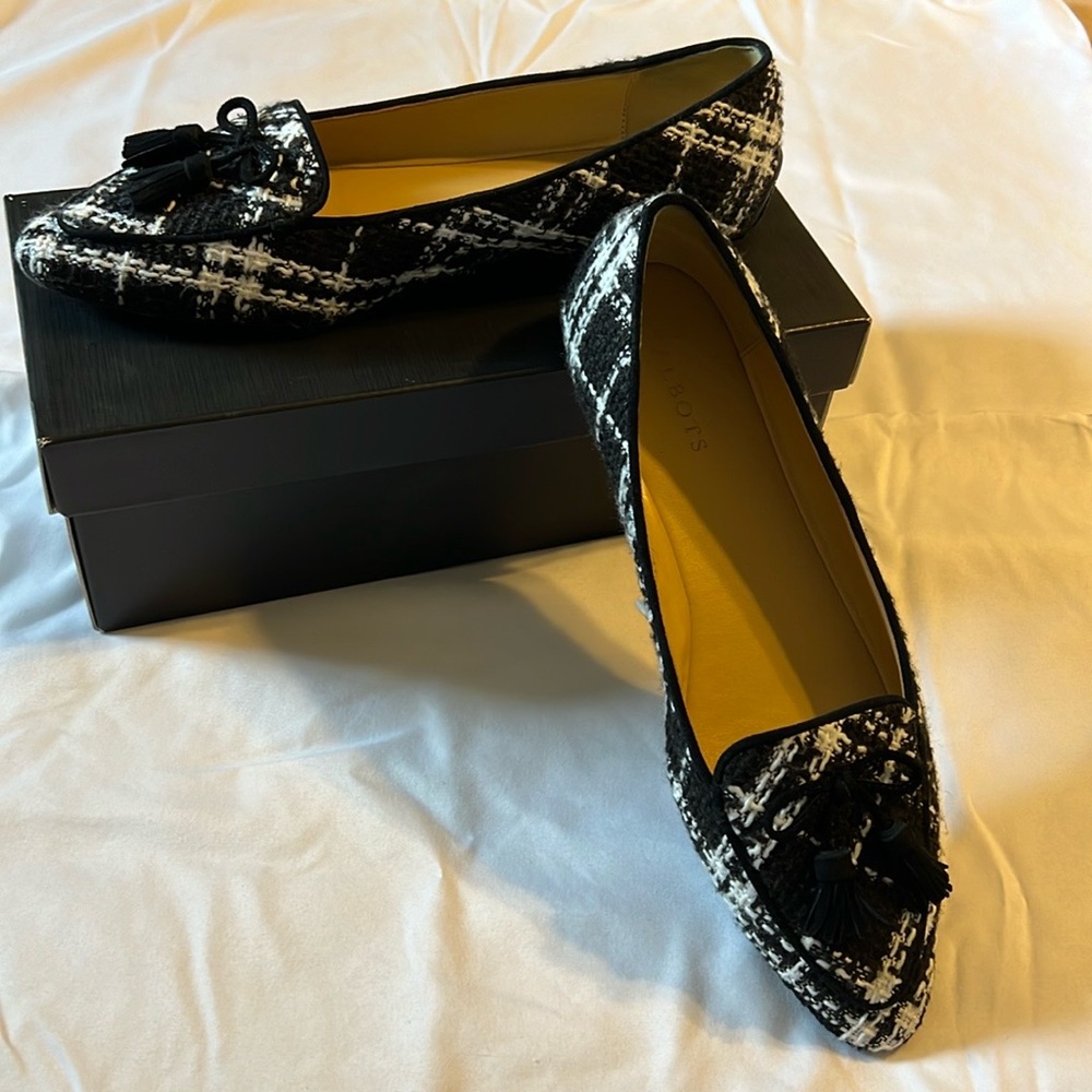 Talbots black/white flats, size10